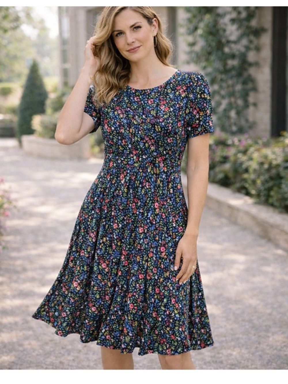 Boden Dark Navy Floral Short-Sleeve Midi Dress with Pink & Green Flowers size 6